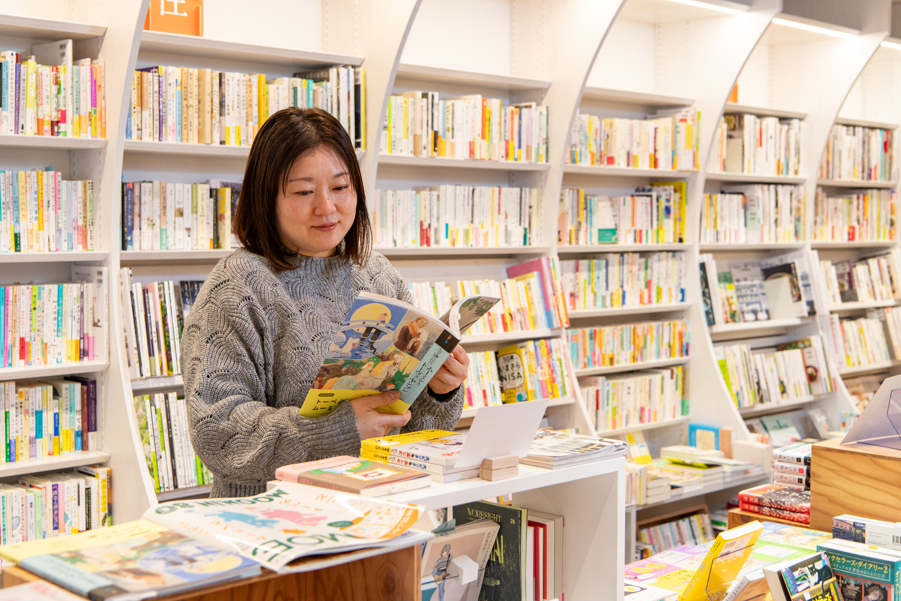 旅と暮らしの本屋「アンダンテ」が開業1周年！　これからも、“歩くような速さで”
